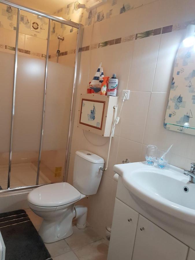 Charmante Maisonnette 2 Personnes Avec Wifi Surgères Esterno foto